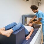 5 der besten Anlaufstellen für Knochendichtemessung in Stolberg – Knochenstärke und Frakturrisiko einschätzen